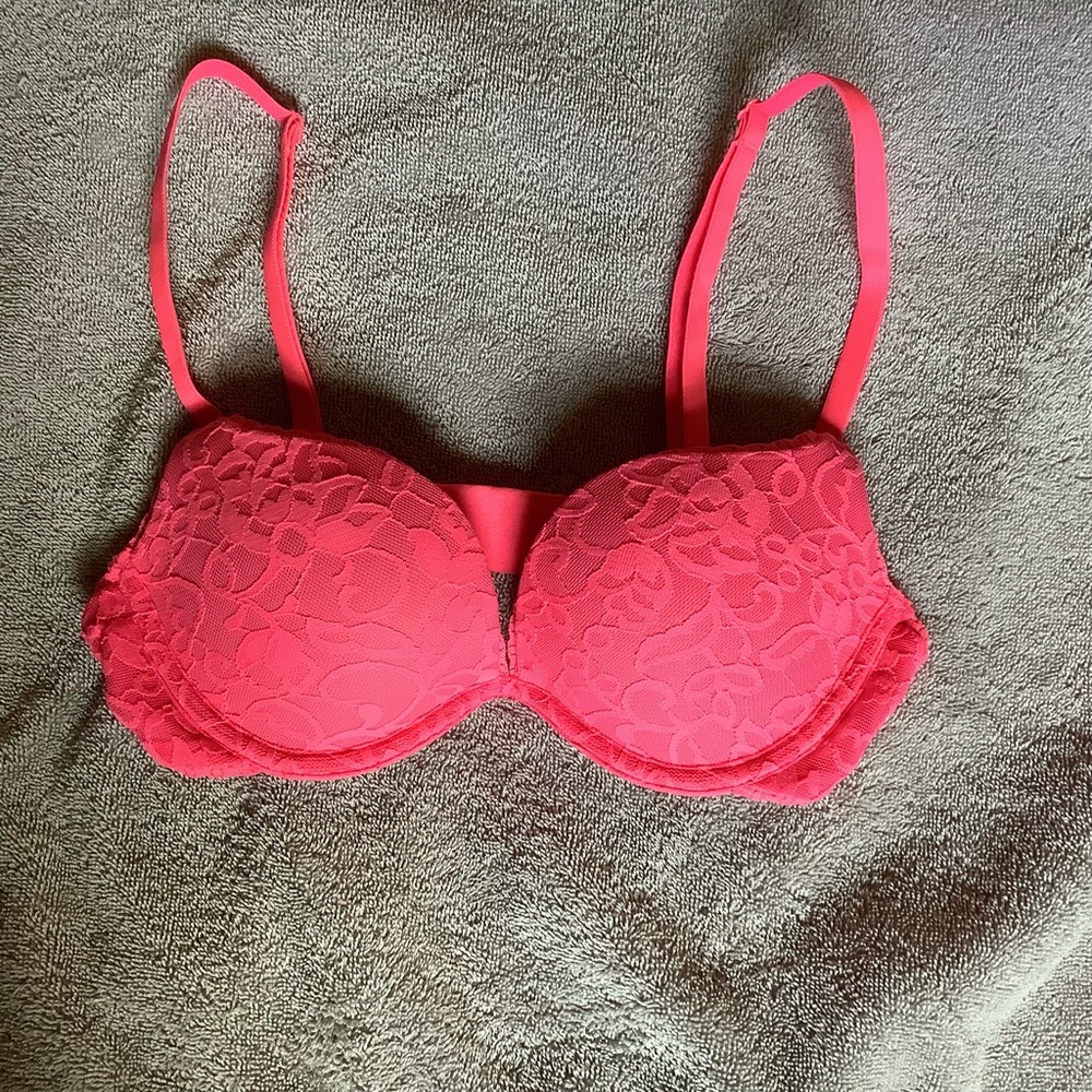 Victoria’s Secret Sexy Little Things Hot Pink Lace Push-Up Bra. Size 32B